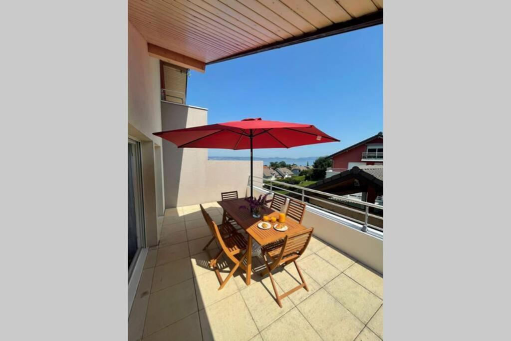 Superbe Appartement Au Calme Avec Vue Sur Le Lac. Εβιάν-λε-Μπαιν Εξωτερικό φωτογραφία