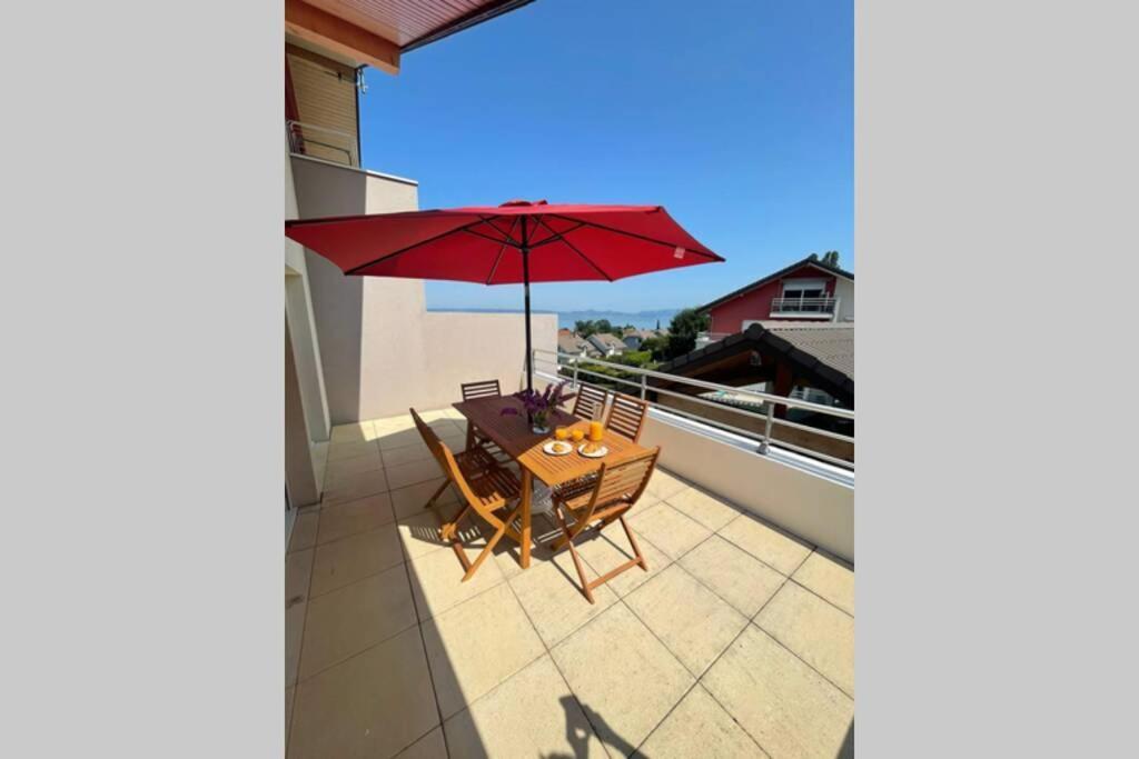 Superbe Appartement Au Calme Avec Vue Sur Le Lac. Εβιάν-λε-Μπαιν Εξωτερικό φωτογραφία