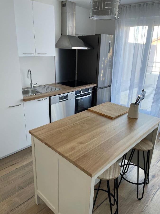 Superbe Appartement Au Calme Avec Vue Sur Le Lac. Εβιάν-λε-Μπαιν Εξωτερικό φωτογραφία