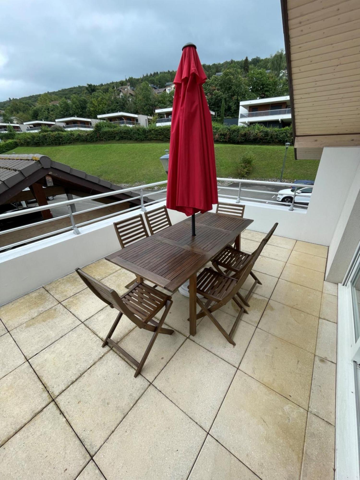 Superbe Appartement Au Calme Avec Vue Sur Le Lac. Εβιάν-λε-Μπαιν Εξωτερικό φωτογραφία