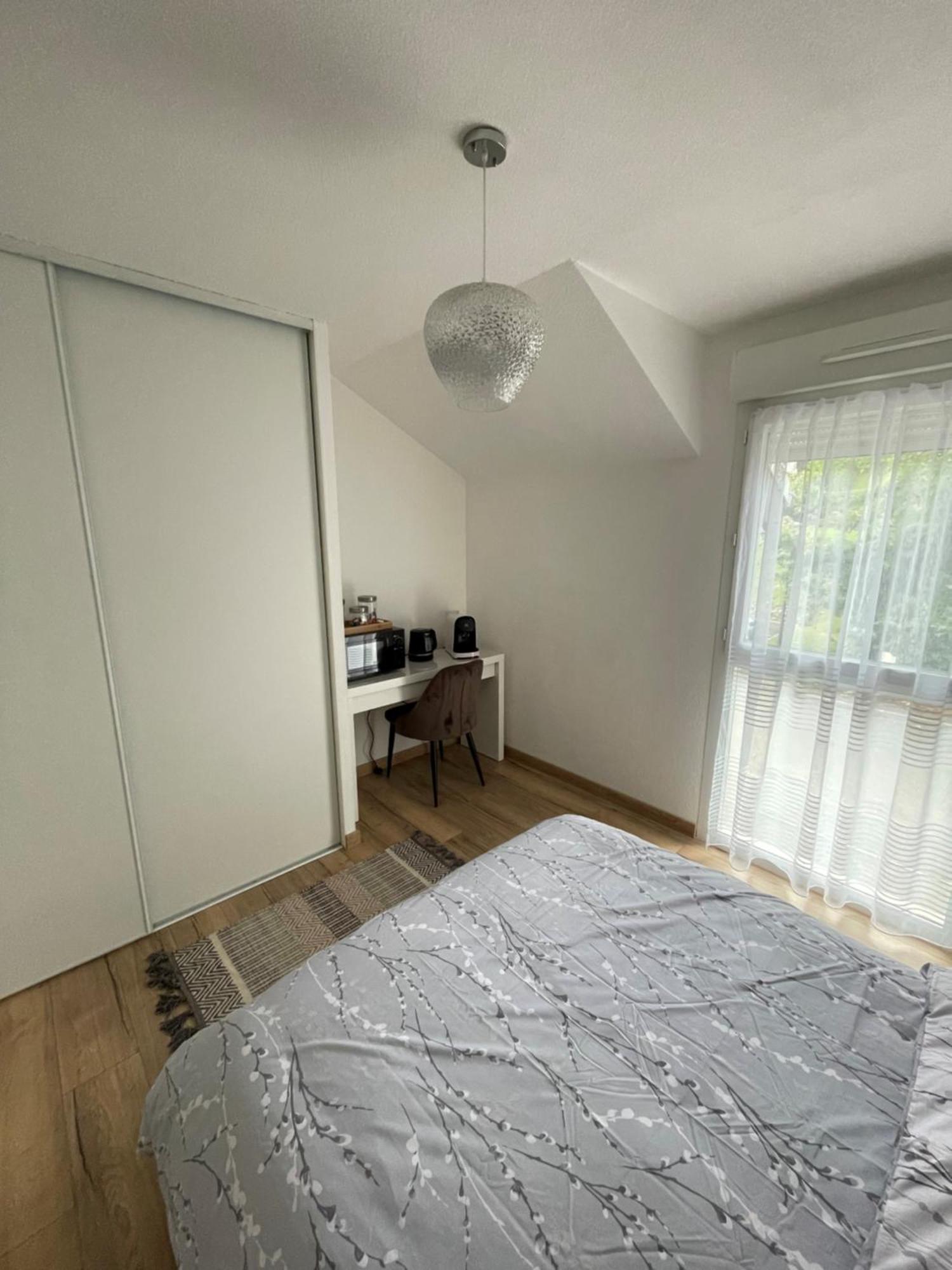 Superbe Appartement Au Calme Avec Vue Sur Le Lac. Εβιάν-λε-Μπαιν Εξωτερικό φωτογραφία